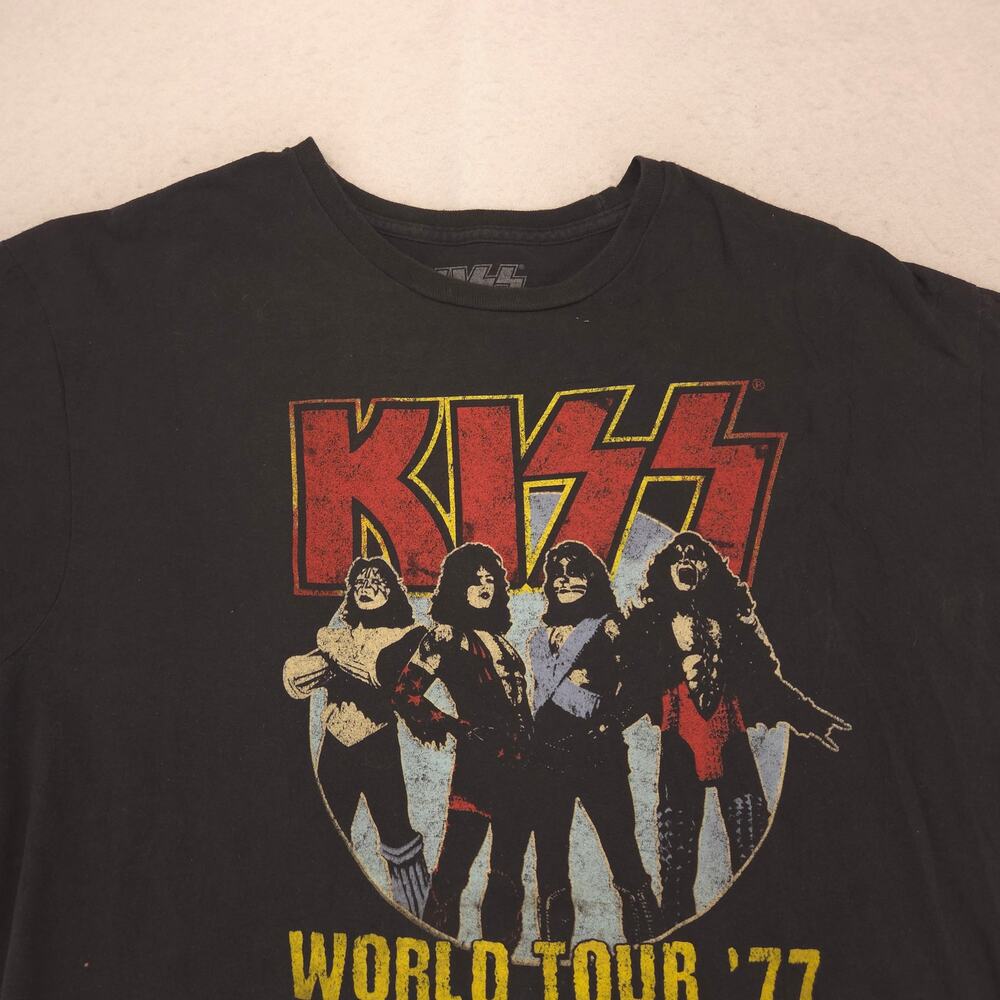 Kiss World Tour 77 Band Crew Neck T Shirt Mens Size Extra Large XL Black Red